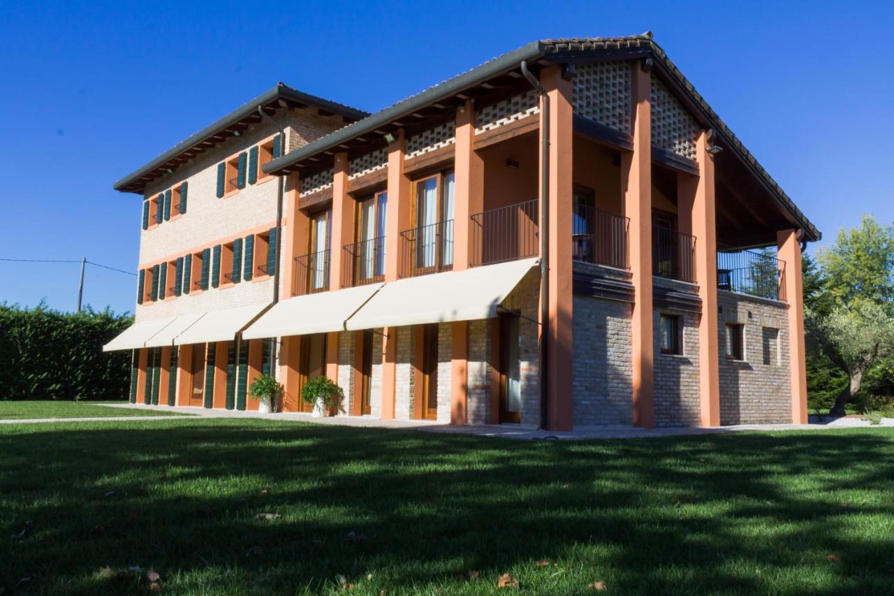 Crystal Luxury House Hotell Fiume Veneto Exteriör bild