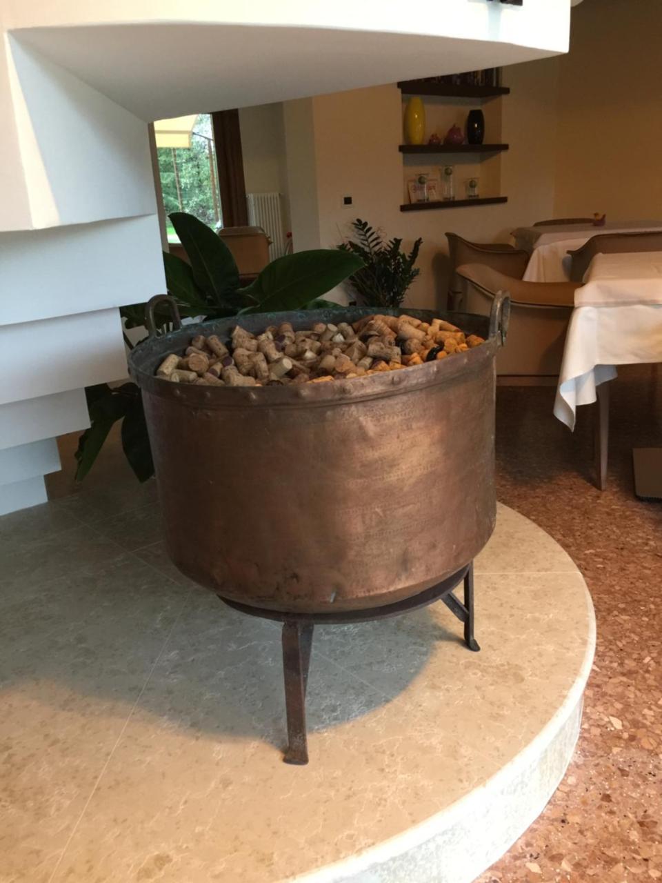 Crystal Luxury House Hotell Fiume Veneto Exteriör bild